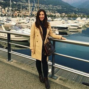 Meet your Posher, Vanessa